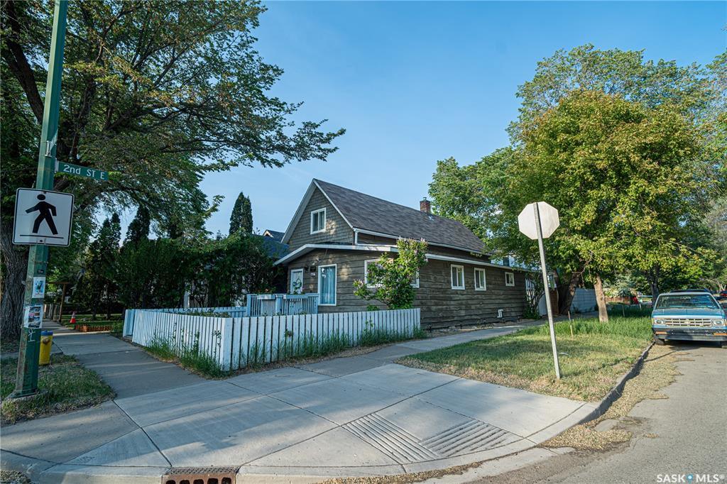 Public Open House, 本周六7月12日, 2-4PM, 1619 Lorne Ave 林与唐地产 - 10